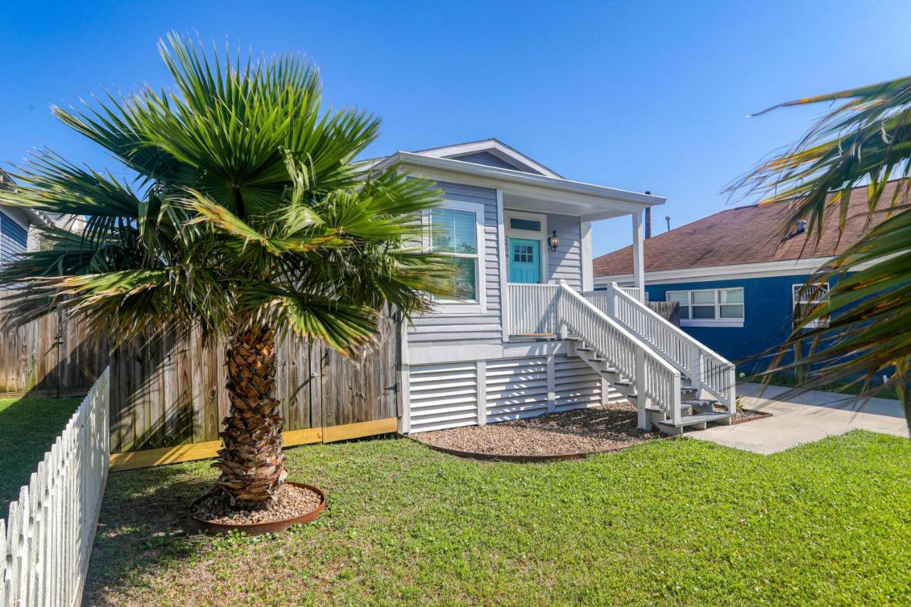 The Breezy Bungalow Galveston Esterno foto