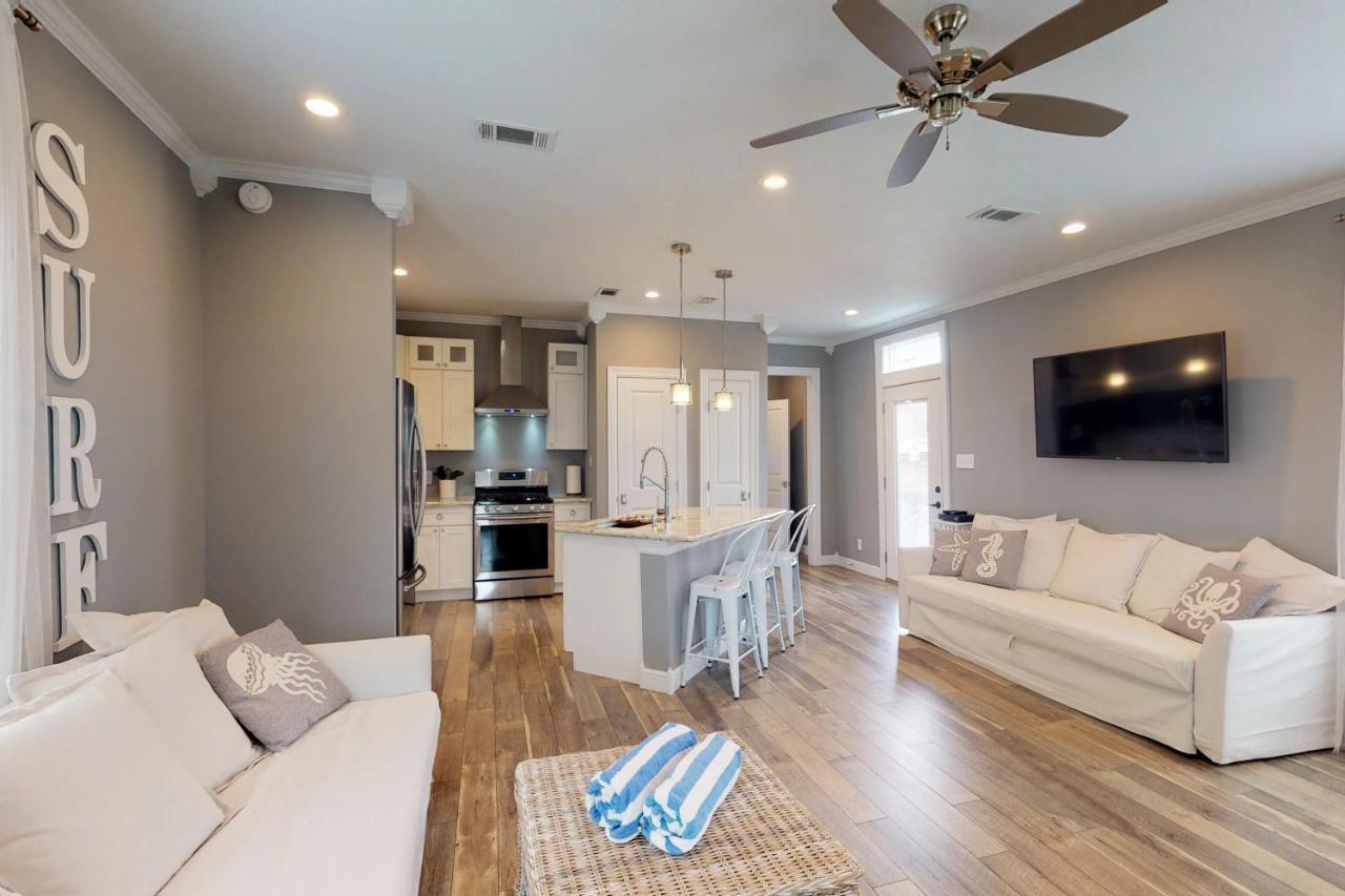 The Breezy Bungalow Galveston Esterno foto